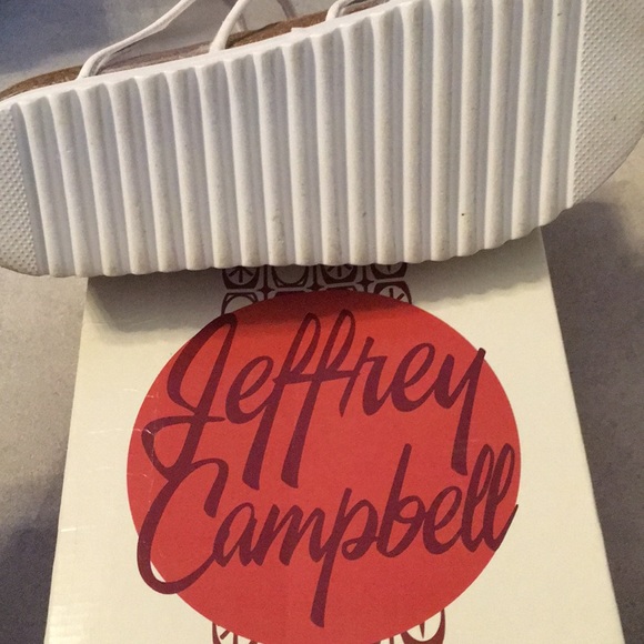 Jeffrey Campbell Fatu Sandal - clear/white - Picture 7 of 9